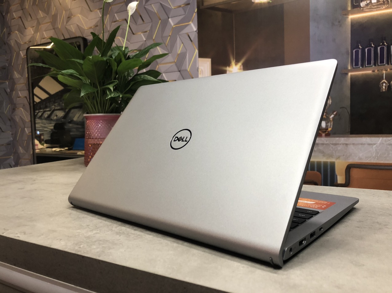 Laptop Dell Vostro V I U W Grd Intel Core I U