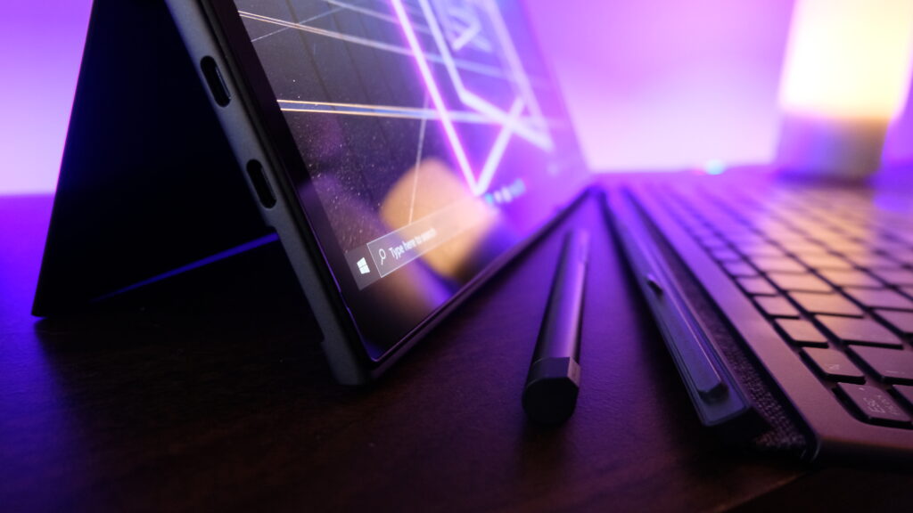 https://www.anphatpc.com.vn/laptop-lenovo-yoga-duet-7-13iml05-82as009avn_id34946.html