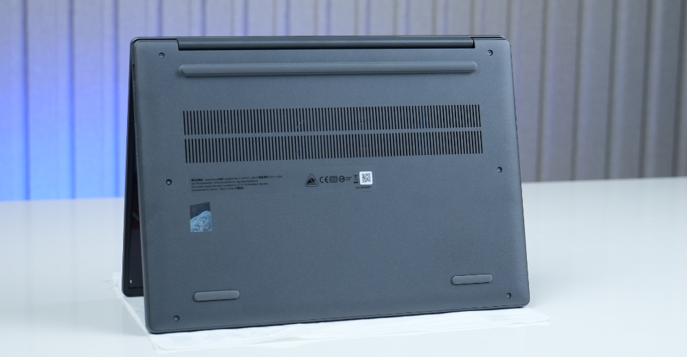 Laptop Lenovo IdeaPad Slim 3 14IPH11 83UQ003NVN