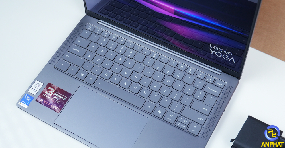 Laptop Lenovo Yoga Slim 7 14IPH11 83QM002FVN