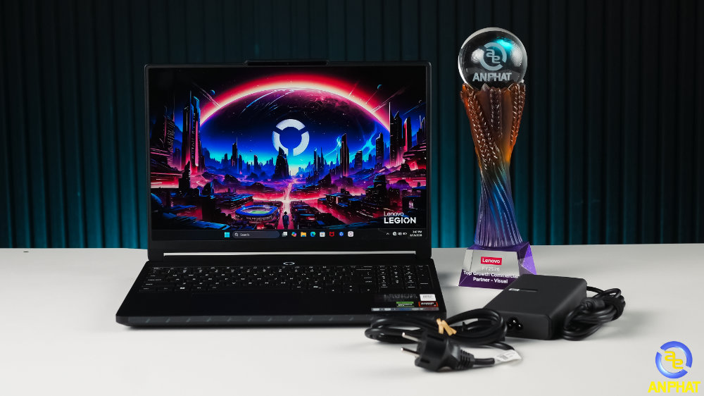 Laptop LENOVO Legion 5 15AHP11 83Q7001HVN