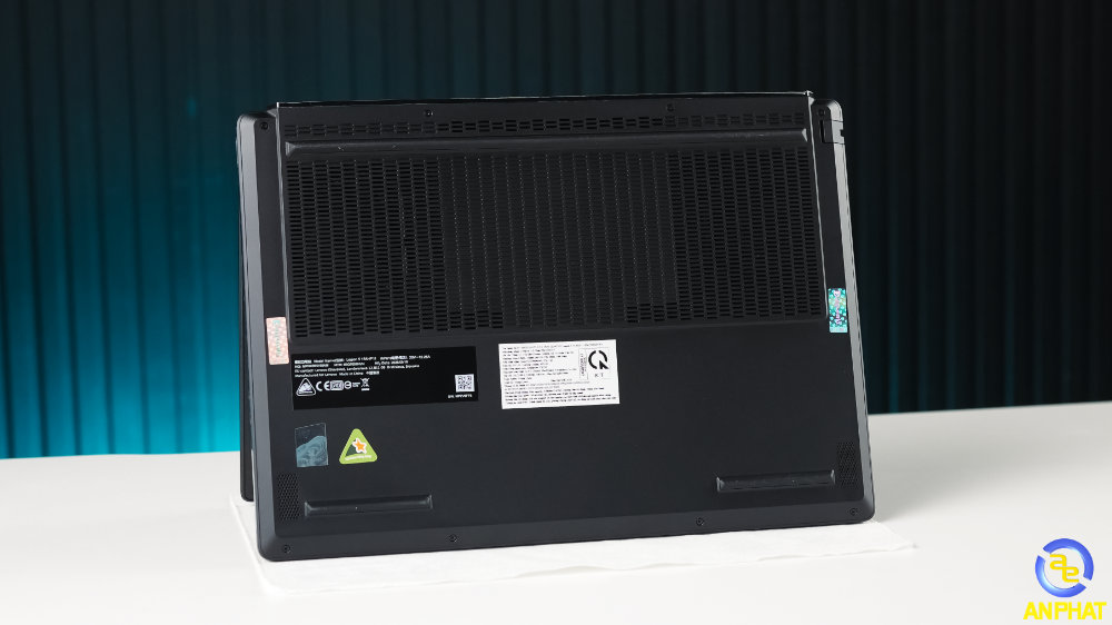 Laptop LENOVO Legion 5 15AHP11 83Q7001HVN