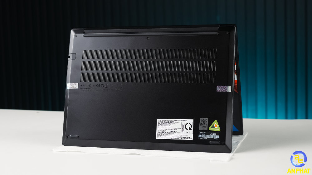 Laptop Lenovo ThinkPad E14 Gen 7 21T90025VN