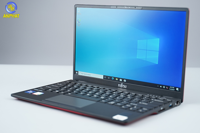 i7-1355U/16GB/256GB LIFEBOOK U9313M Fujitsu Lifebook U9310