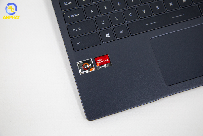 Laptop MSI Modern 14 B4M 290VN