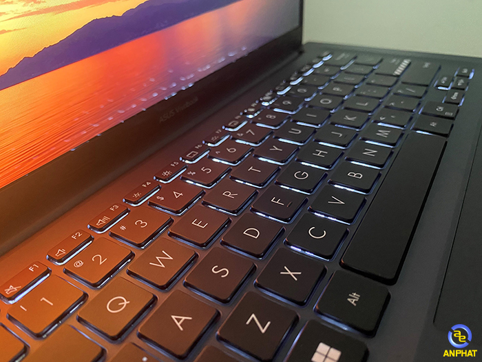 Laptop Asus Vivobook 14X M1403QA LY023W Ryzen 5 5600H 8 GB RAM