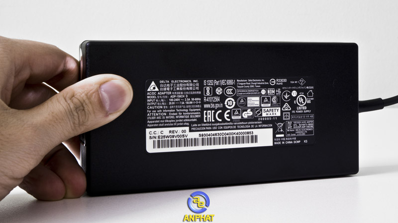 Laptop MSI Stealth 15M A11SDK 061VN - ANPHATPC.COM.VN