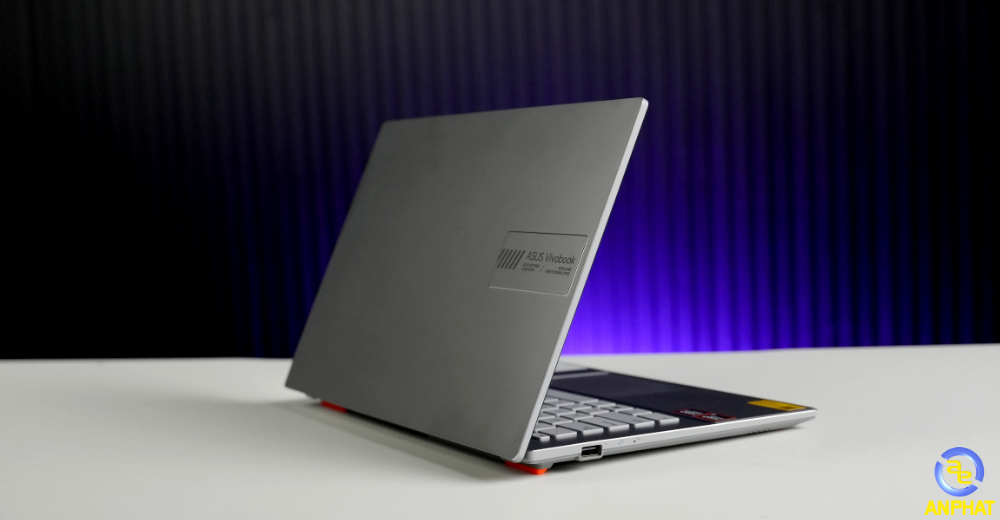 Laptop ASUS Vivobook Go 14 E1404FA-EB012W