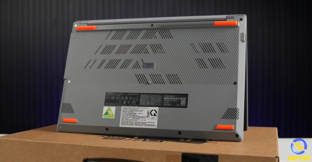 Laptop ASUS Vivobook Go 14 E1404FA-EB012W
