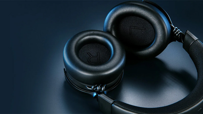 Tai nghe Razer Kraken V4 Pro OLED Control Hub