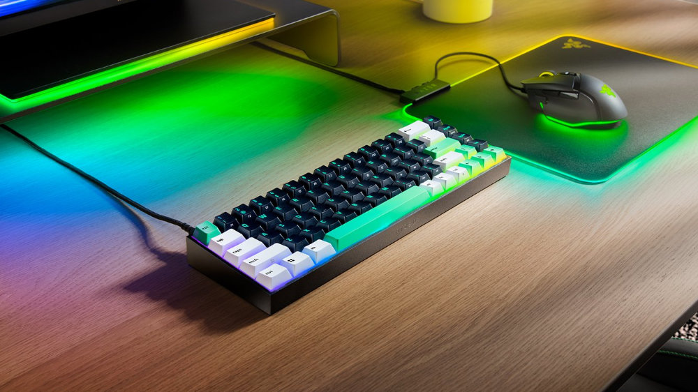 Bàn phím cơ Razer Reclusa X Mini 65%