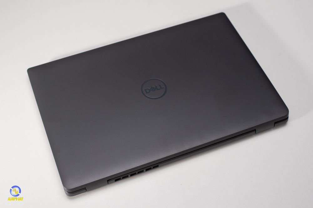 Laptop Dell Latitude 3540 71038100 Thiết kế