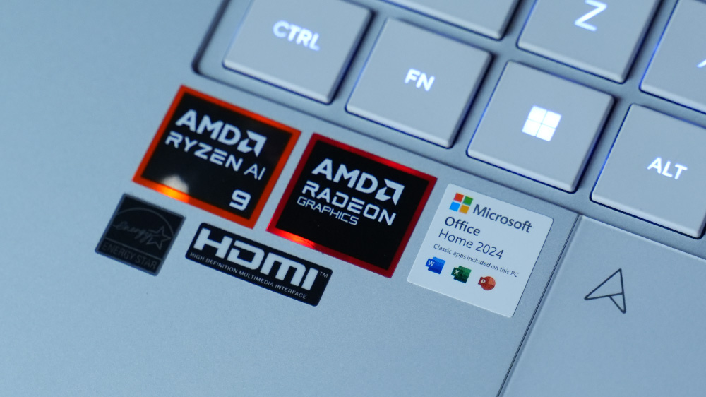 Laptop ASUS Zenbook S 16 UM5606GA-SS384WS 