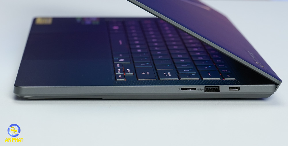Laptop Asus Gaming ROG Zephyrus G14 GA403WR-QS103WS 