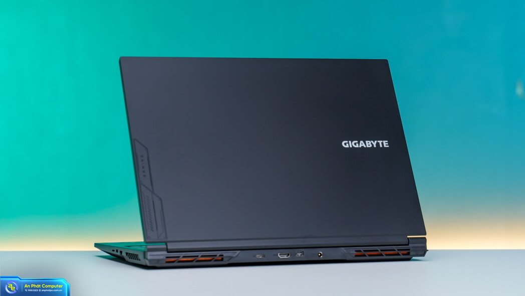 Laptop GIGABYTE G6 KF-H3VN854KH