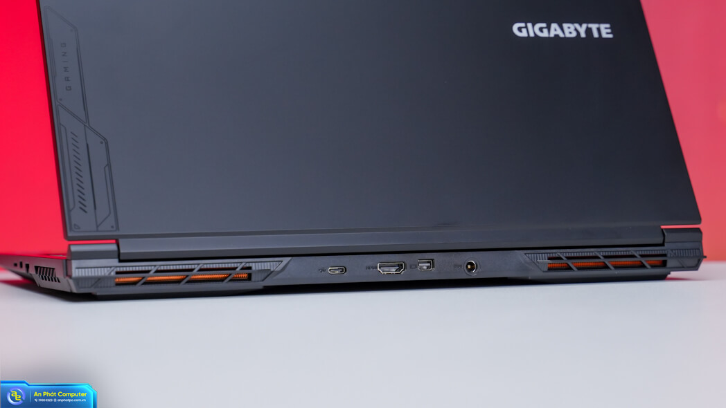 Laptop GIGABYTE G6 KF-H3VN854KH