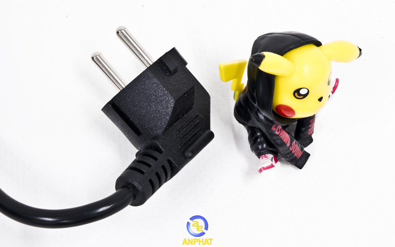 Ổn Áp APC Line-R 500VA LSW500-IND - ANPHATPC.COM.VN