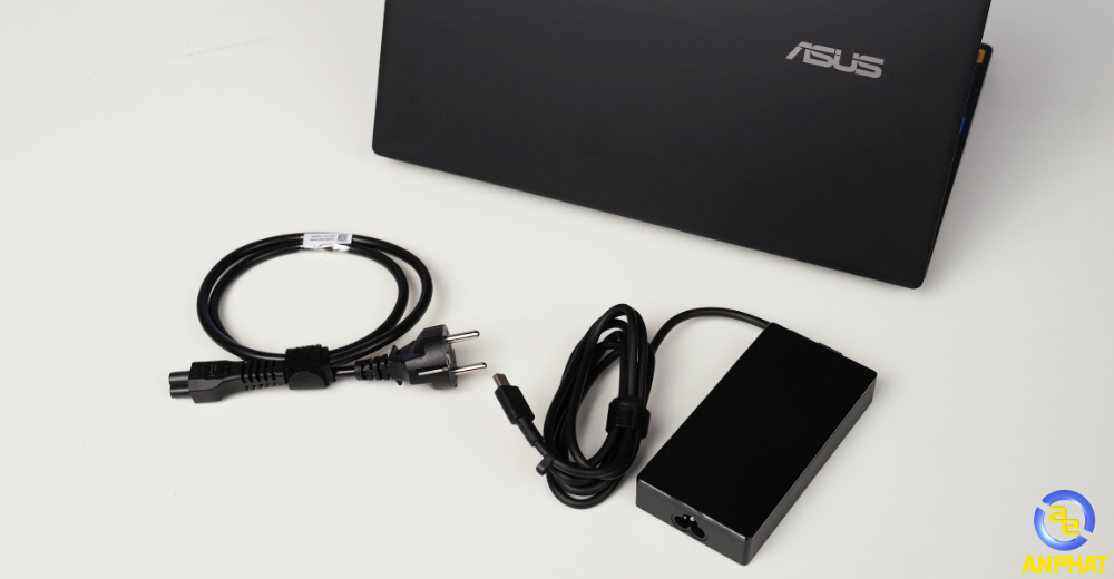 Laptop ASUS Gaming V16 V3607VJ-RP071W