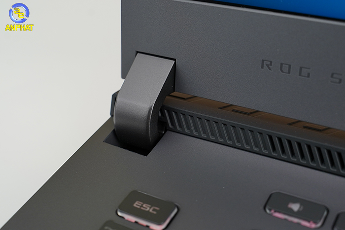 Asus ROG Strix G15 G513QC-HN015T