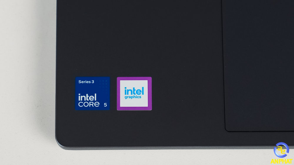 Laptop Lenovo IdeaPad Slim 3 14IWC11 83RQ002PVN