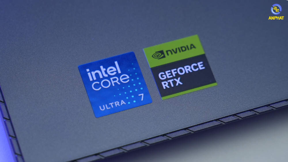 Laptop MSI Vector 16 HX AI A2XWHG 010VN