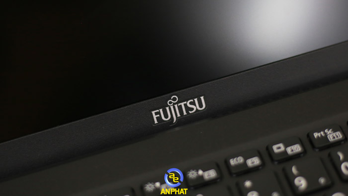 Laptop Fujitsu Lifebook U9311 (Core i5-1135G7 | 16GB | 512GB + 32GB Optane | Intel® Iris | 13.3 inch FHD | FreeDos | Đen) - ANPHATPC.COM.VN