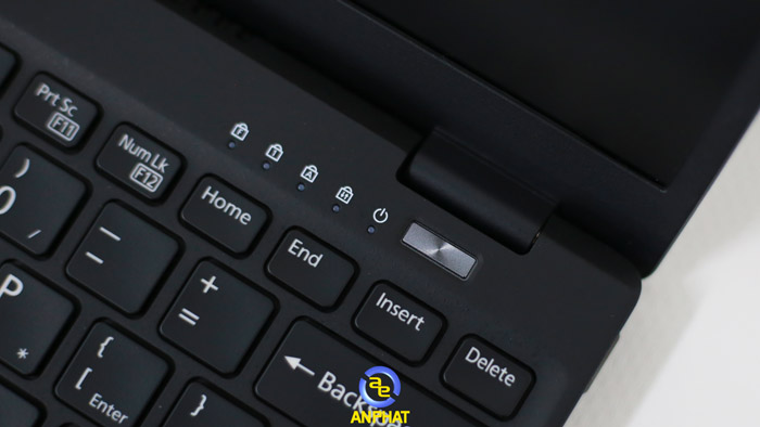 Laptop Fujitsu Lifebook U9311 (Core™ i7-1165G7 | 16GB | 1TB | Intel Iris Xe | 13.3 inch FHD | FreeDos | Đen) - ANPHATPC.COM.VN
