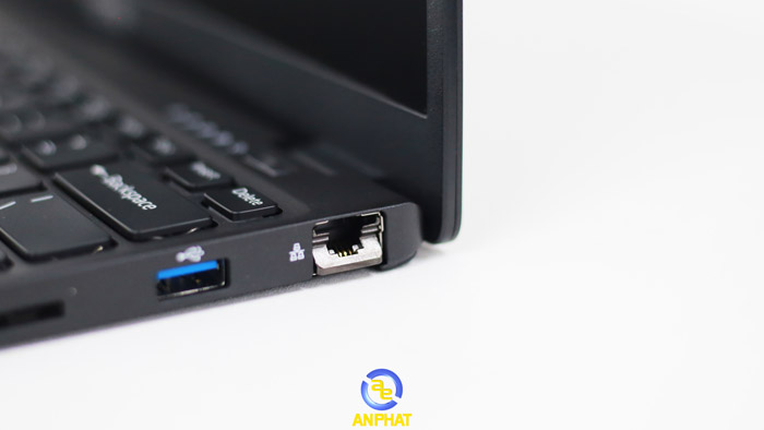 Laptop Fujitsu Lifebook U9311 (Core™ i7-1165G7 | 16GB | 1TB | Intel Iris Xe | 13.3 inch FHD | FreeDos | Đen) - ANPHATPC.COM.VN