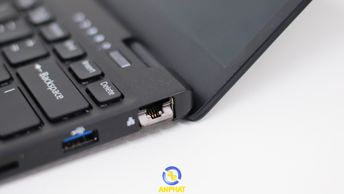 Laptop Fujitsu Lifebook U9311 (Core™ i7-1165G7 | 16GB | 1TB | Intel Iris Xe | 13.3 inch FHD | FreeDos | Đen) - ANPHATPC.COM.VN