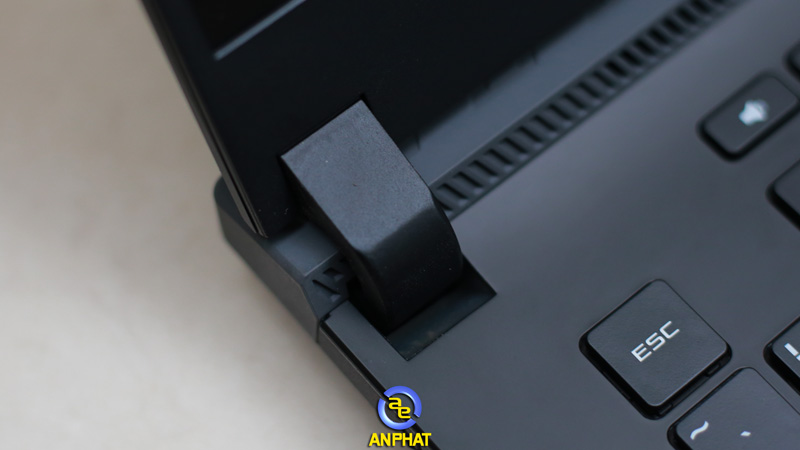 Laptop Asus ROG Strix SCAR 15 G533QR-HQ081T - ANPHATP.COM.VN