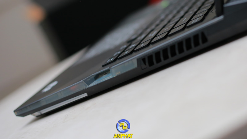 Laptop Asus ROG Strix SCAR 15 G533QR-HQ081T - ANPHATP.COM.VN