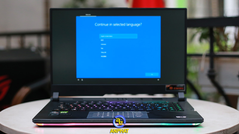 Laptop Asus ROG Strix SCAR 15 G533QR-HQ081T - ANPHATP.COM.VN