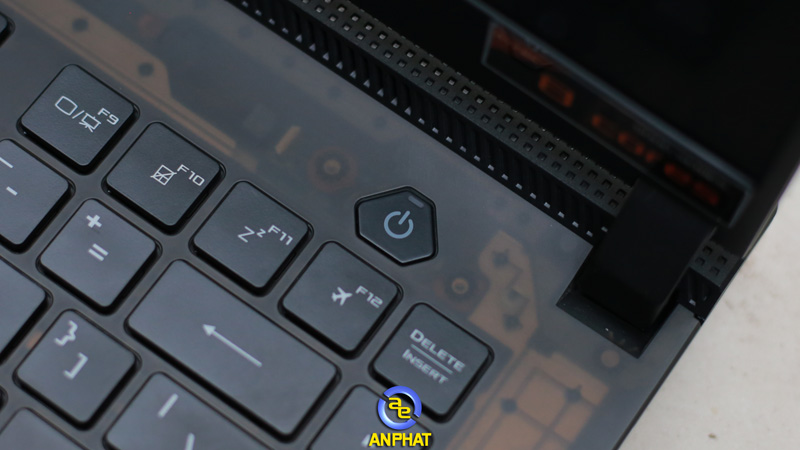 Laptop Asus ROG Strix SCAR 15 G533QR-HQ081T - ANPHATP.COM.VN