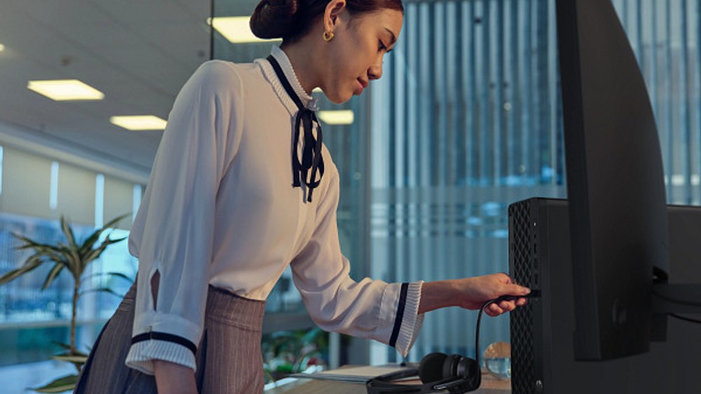 HP ProDesk 2 SFF G2a trong không gian làm việc