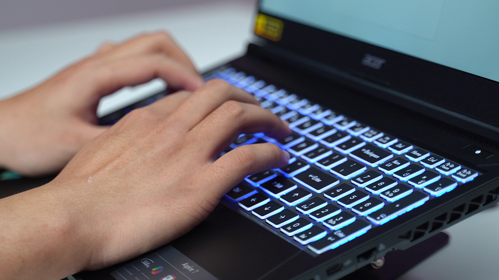 Laptop Acer Aspire 7 A715-59G-73LB NH.QX6SV.002