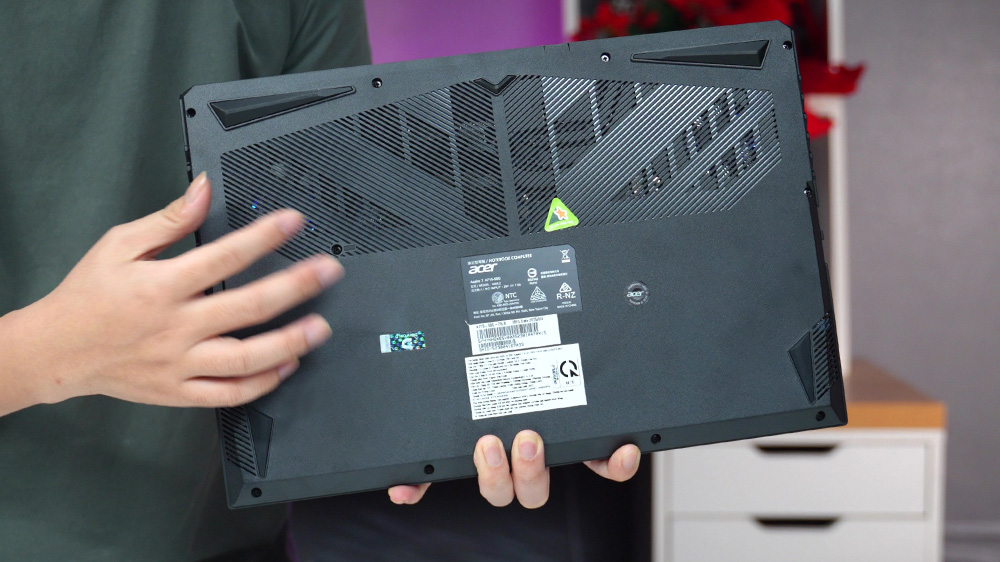 Laptop Acer Aspire 7 A715-59G-73LB NH.QX6SV.002