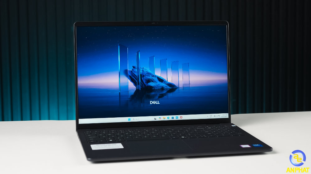 Laptop Dell 16 DC16250 C7U161W11BLU