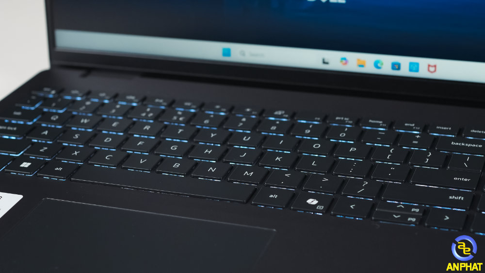 Laptop Dell 16 DC16250 C7U161W11BLU