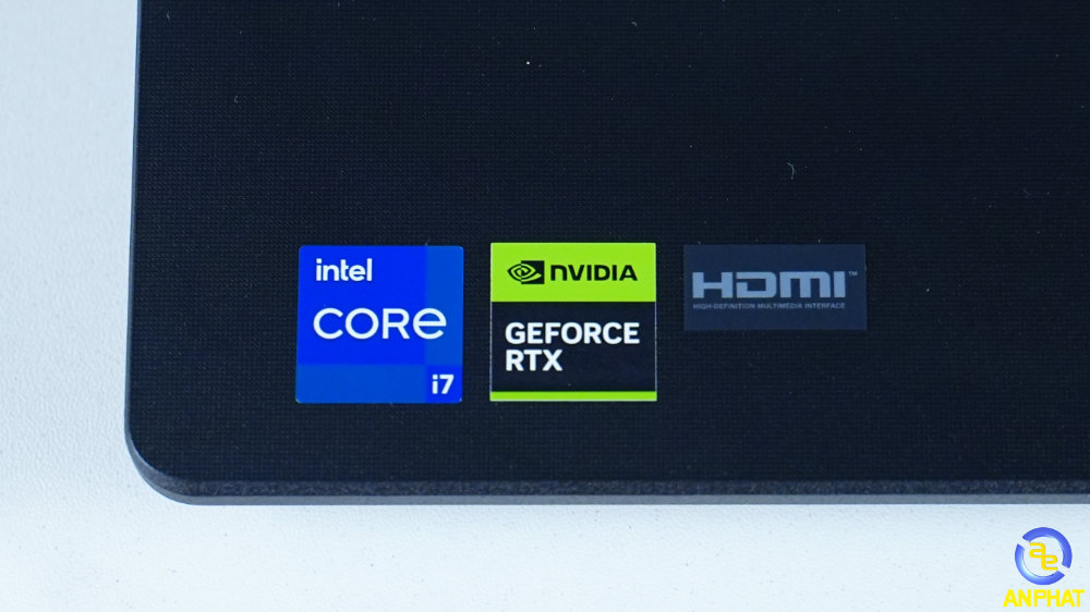 Laptop MSI Cyborg 15 C13WEO-417VN
