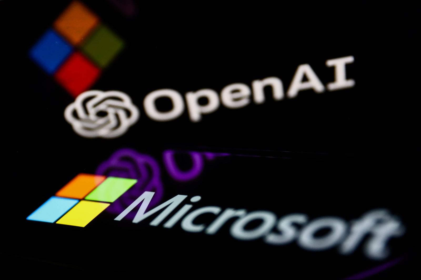 Mỹ và Anh mở cuộc điều tra mới đối với Microsoft, OpenAI 