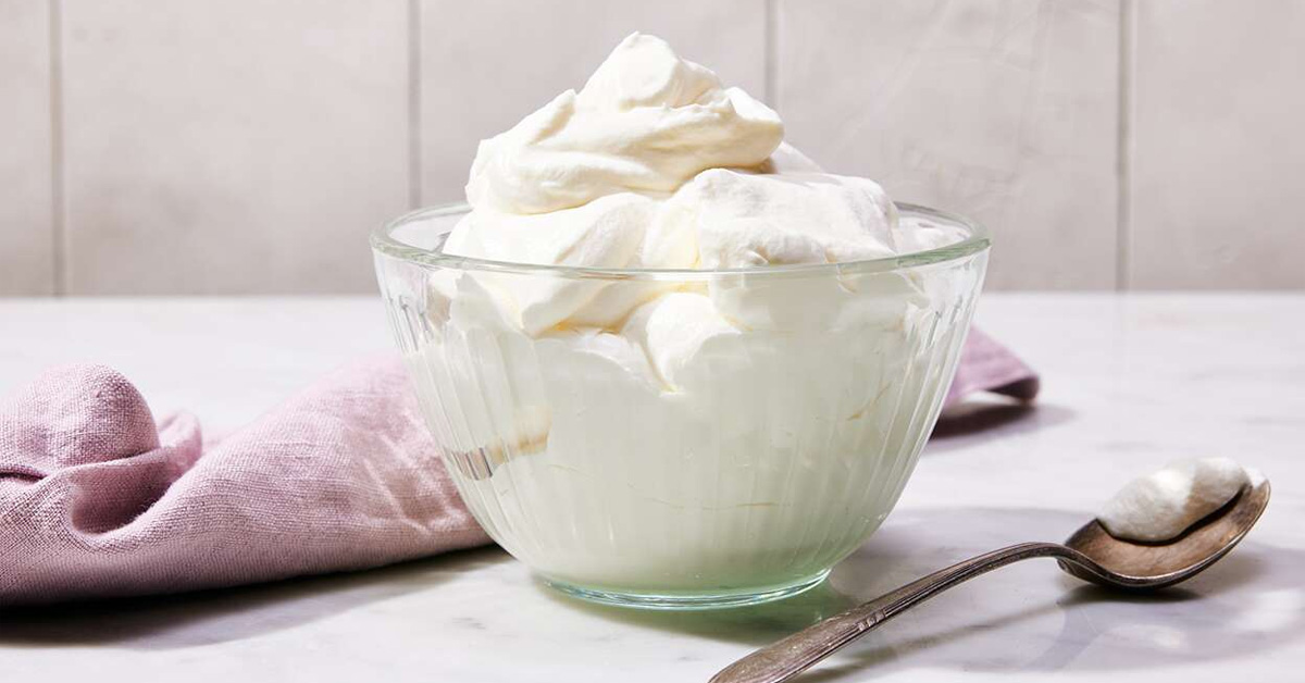 Cách làm kem tươi đơn giản giúp đồ ăn & đồ uống thêm phần trọn vị  