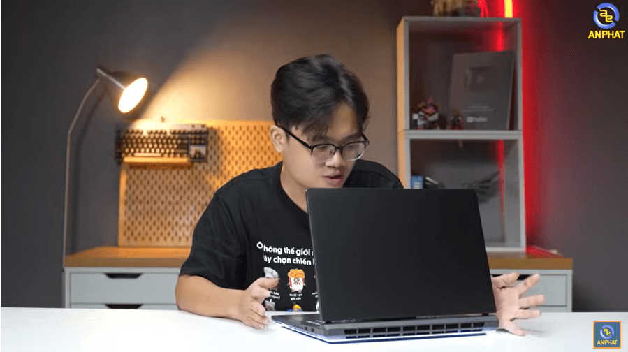 Review: ASUS ROG Strix G16 G615LR - Quái Vật 2.5K 240Hz, Đột Phá Với Sức Mạnh AI Thế Hệ Mới