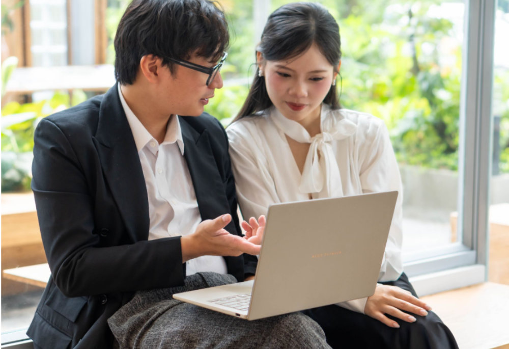 Laptop Mỏng Nhẹ 2026: Top Máy Dưới 1.5kg Cho Dân Di Chuyển | An Phát Computer