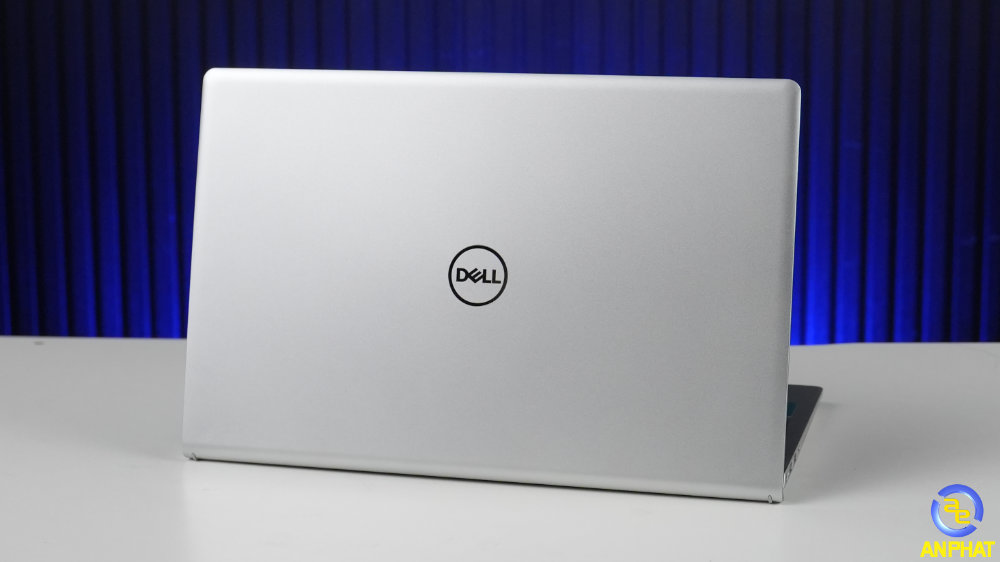 Review Laptop Dell 15 DC15250 71092480: Cấu hình Core i7 mạnh mẽ - Màn hình 120Hz cực mượt mà
