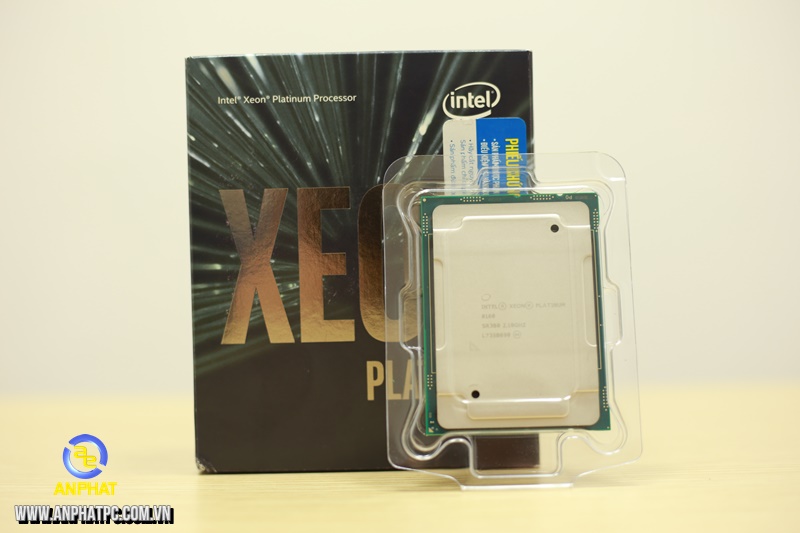Mở hộp CPU INTEL XEON 8180 thế hệ thứ 8 đầu tiên tại Việt Nam