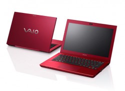 Laptop Sony Vaio SVS13132CVR Đỏ